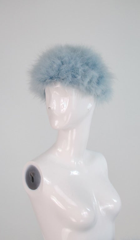 1990s Frank Olive blue marabou feather hat & muff set In New Condition In West Palm Beach, FL