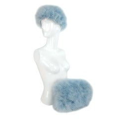 Cappello e manicotto di piume di marabù blu di Frank Olive degli anni '90