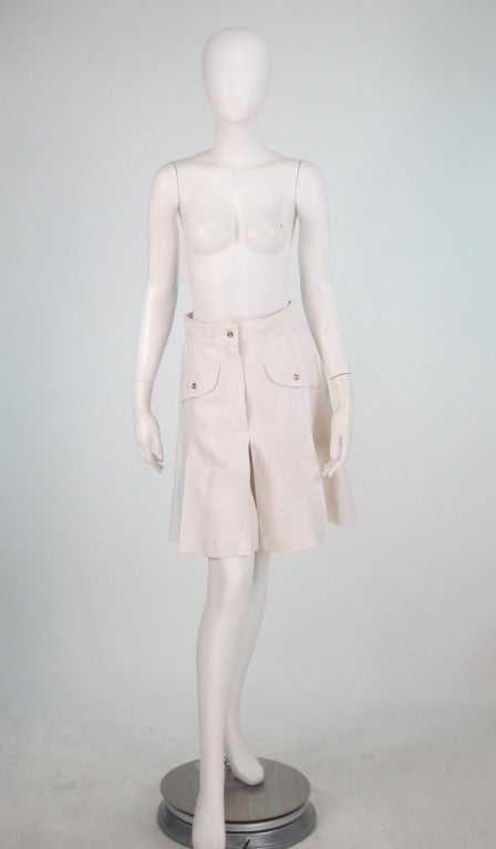 Chanel white linen culotte In Excellent Condition In West Palm Beach, FL