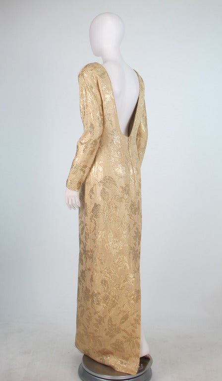 1990s Carolyne Roehm gold silk brocade open back gown In Excellent Condition In West Palm Beach, FL