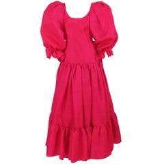 Iconic 1980s Oscar de la Renta hot pink silk gown