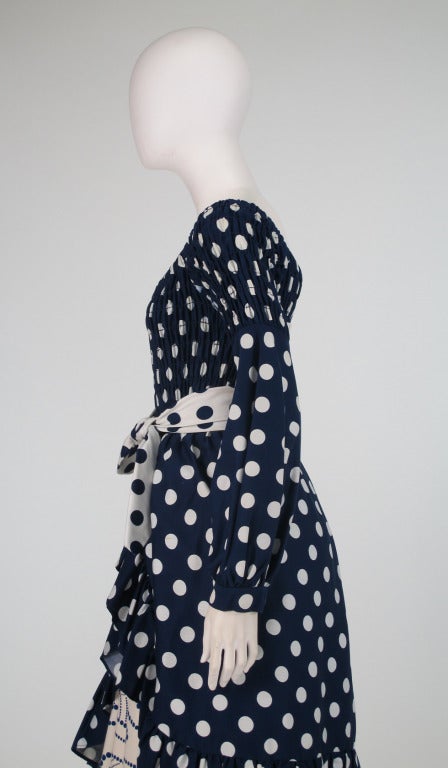 1971 Oscar de la Renta maxi dress cover look Harper's Bazaar Jan. 1971 2