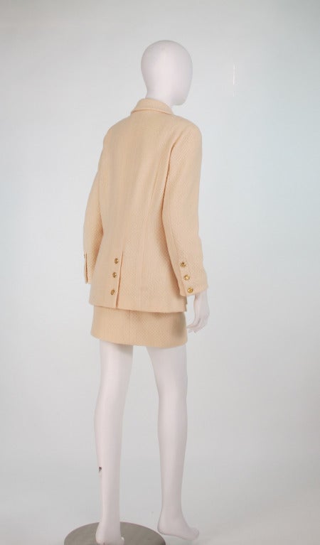 Beige 1990s Chanel ivory wool boucle suit