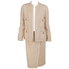 Vintage 1980s Chanel ivory boucle suit with gold lurex thread