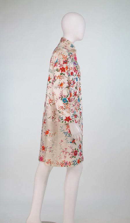Beige 1950s hand embroidered ivory silk coat with birds & flowers