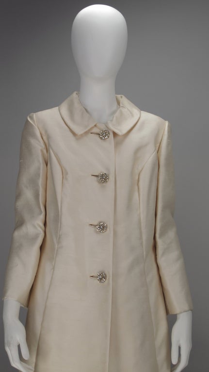 1960s Cream silk evening coat 5