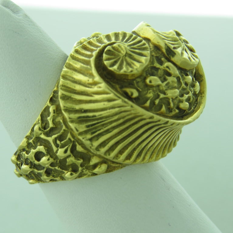 1960s Unusual Gold Dome ring