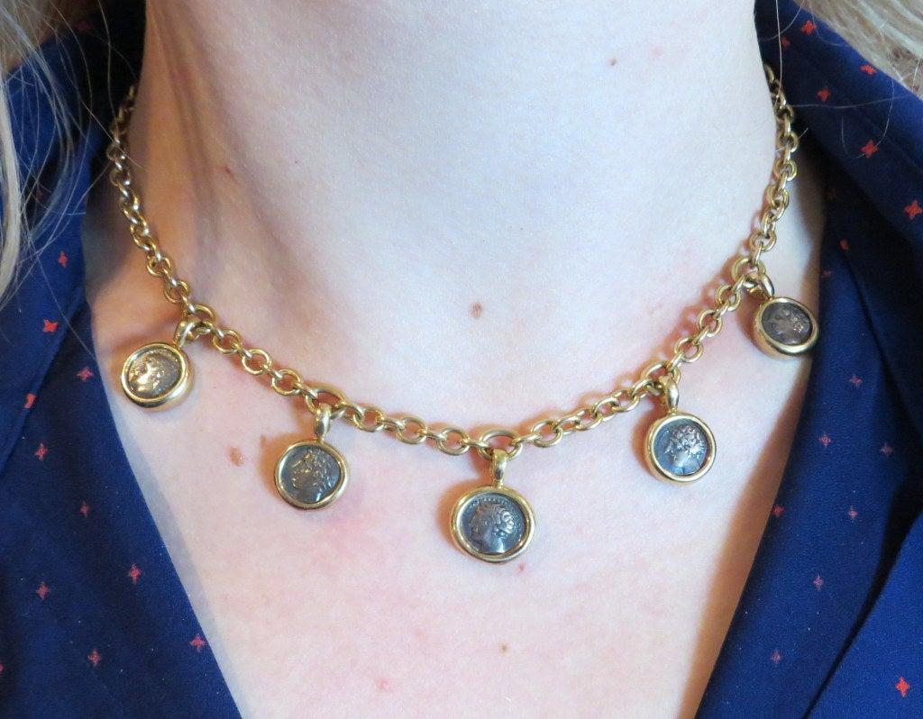 Bulgari Gold-Halskette mit antiker Münze Damen
