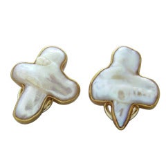Christopher Walling Gold Pearl Earrings