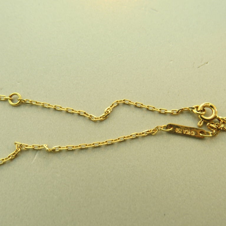VAN CLEEF & ARPELS Vintage Alhambra Diamond Gold Pendant Necklace In Excellent Condition In Lambertville, NJ