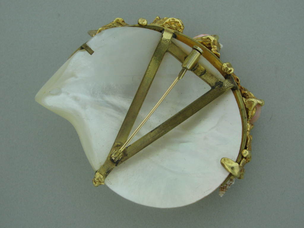 Women's ARTHUR KING Gold Seashell Gemstone Brooch Pin