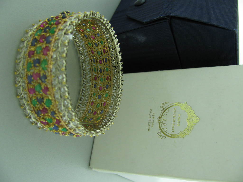 Buccellati Gold Emerald Sapphire Ruby Diamond Bangle Bracelet In Excellent Condition In Lambertville, NJ