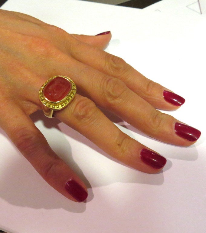 Elizabeth Locke Karneol Gold Intaglio Ring im Zustand „Hervorragend“ in Lambertville, NJ