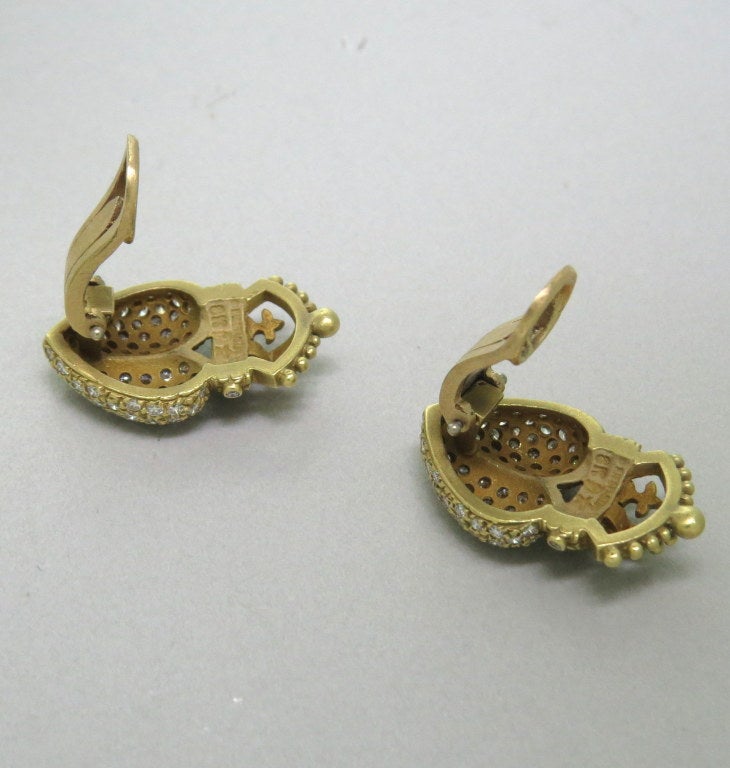 Barry Kieselstein-Cord Diamond Gold Crown Heart Earrings In Excellent Condition In Lambertville, NJ
