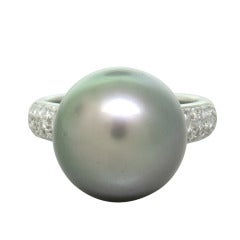 Modern Tahitian Gray Pearl Diamond Gold Ring