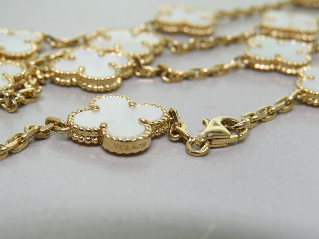 Van Cleef & Arpels Alhambra Mother of Pearl Gold Necklace In Excellent Condition In Lambertville, NJ