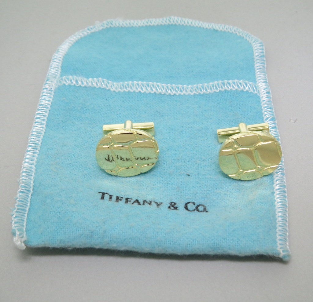 Tiffany & Co Gold Cufflinks In Excellent Condition In Lambertville, NJ