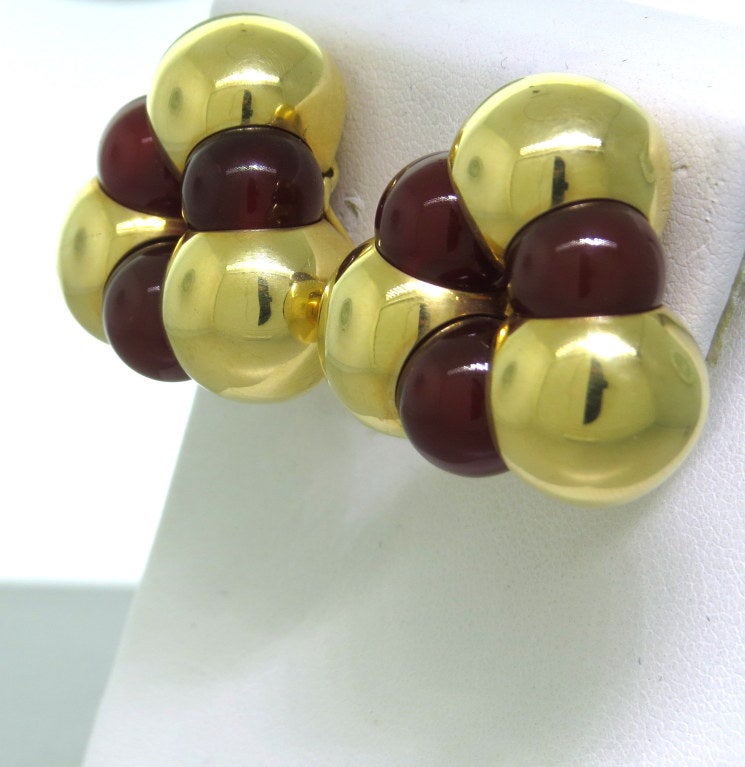 Marina B earrings with 18k yellow gold and carnelian beads. Earrings are 26mm x 27mm. Carnelian  - 9.9mm in diameter, gold  - 13.8mm in diameter. Marina B,F15076,750. weight - 31.4g