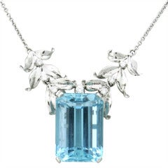 1950s Aquamarine Diamond Gold Pendant Necklace 1950s Aquamarine Diamond Gold Pendant Necklace