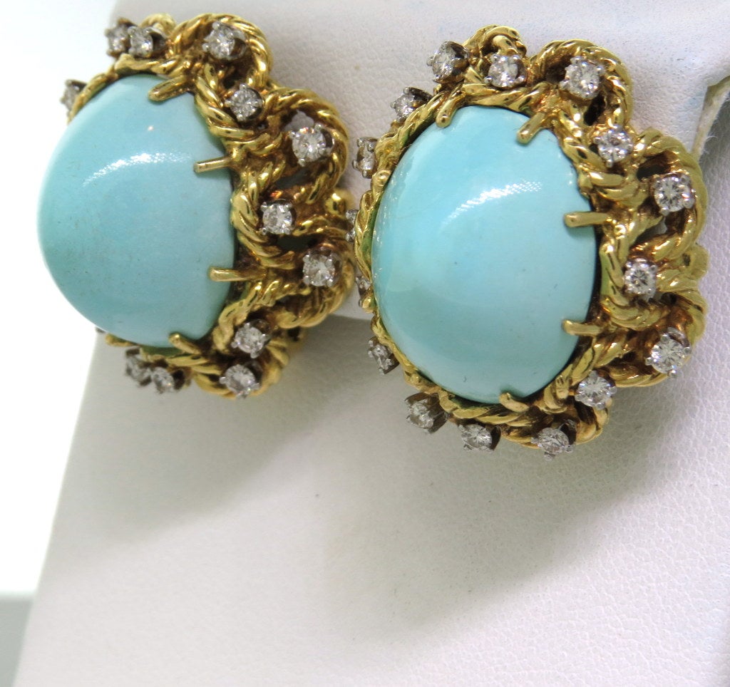 18k yellow gold , approx. 1.10ctw -1.20ctw diamonds, turquoise . measurements- 28mm X 24mm