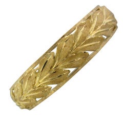 BUCCELLATI Gold Leaf Motif Cuff Bracelet
