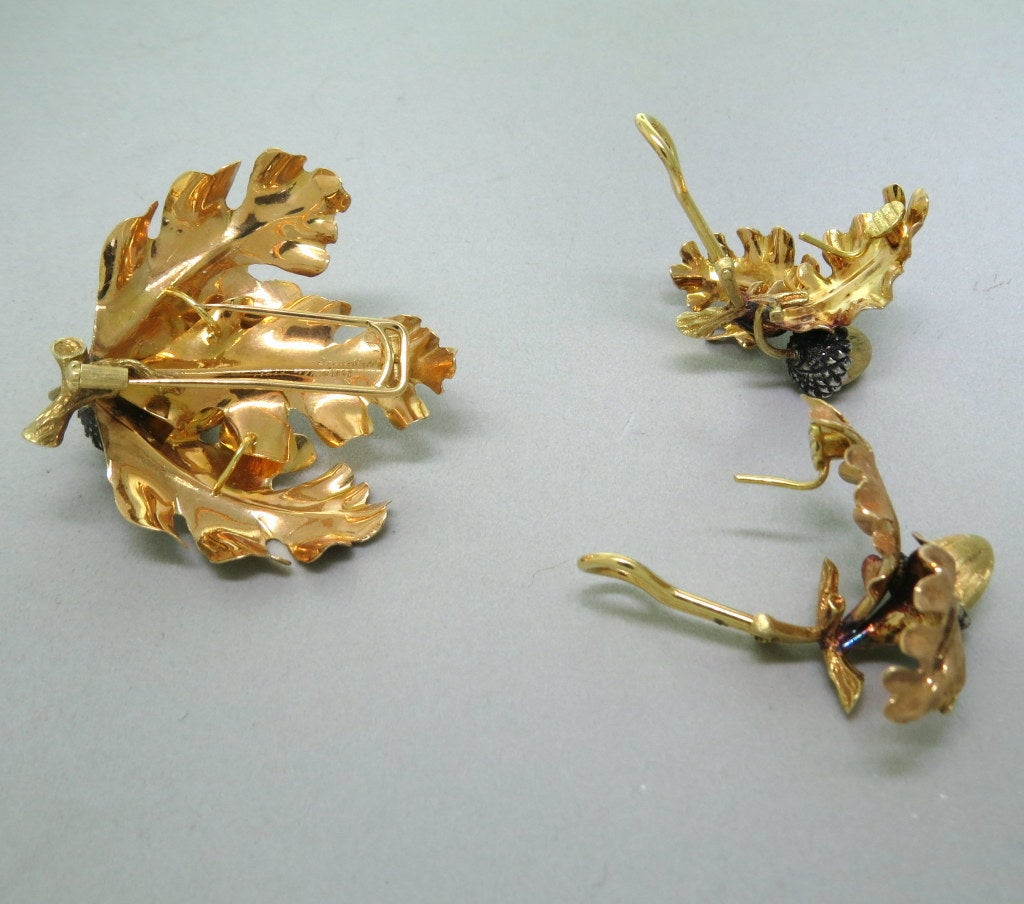 Buccellati Gold Acorn Earrings Brooch Set In Excellent Condition In Lambertville, NJ