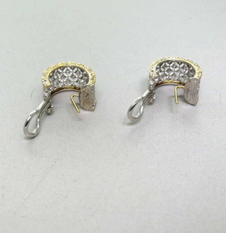 Classic Buccellati Scacchi Diamond Gold Hoop Earrings In Excellent Condition In Lambertville, NJ