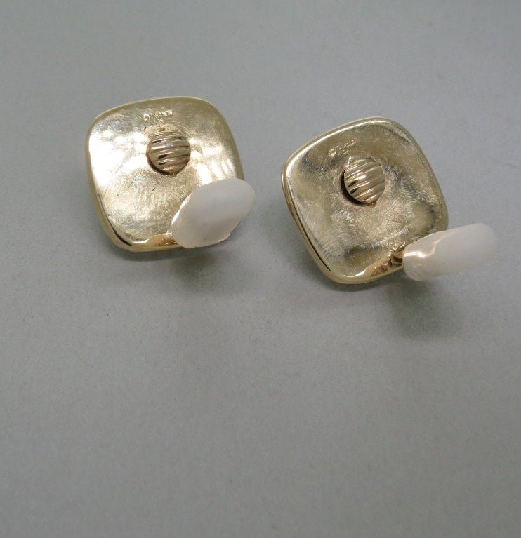 Trianon Carved Crystal Gemstone Gold Earrings In Excellent Condition In Lambertville, NJ