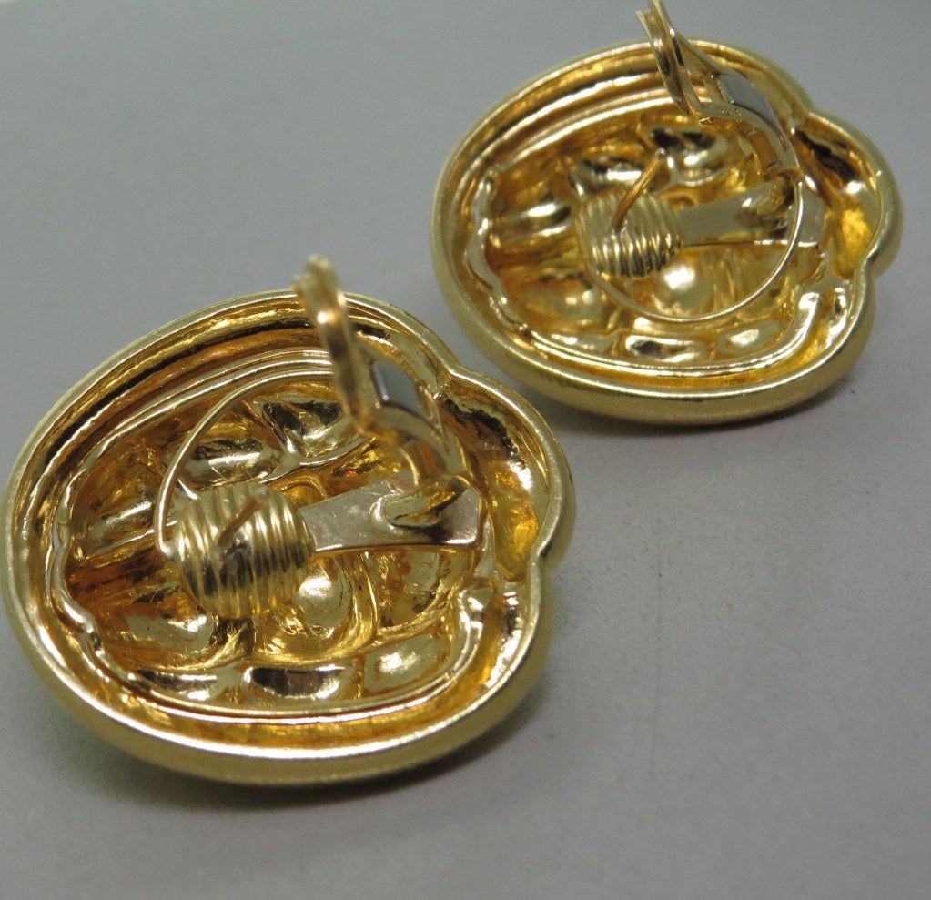 Large Impressive Gold Earrings In Excellent Condition In Lambertville, NJ