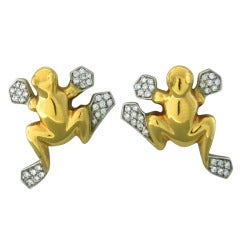 Vhernier Gold Diamond Frog Stud Earrings