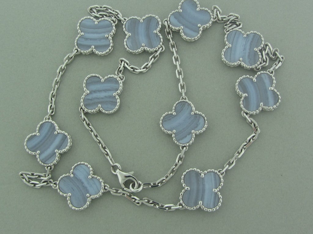 VAN CLEEF & ARPELS VCA ALHAMBRA Chalcedony  Necklace