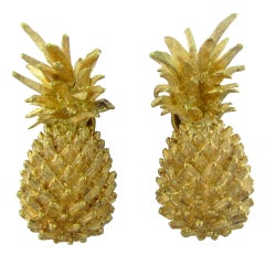 BIELKA Gold Pineapple Earrings
