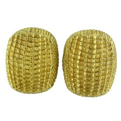 DAVID WEBB Gold Armadillo Style Earrings 9