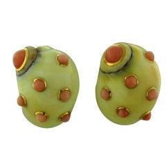 TRIANON Gold Seashell Coral Earrings