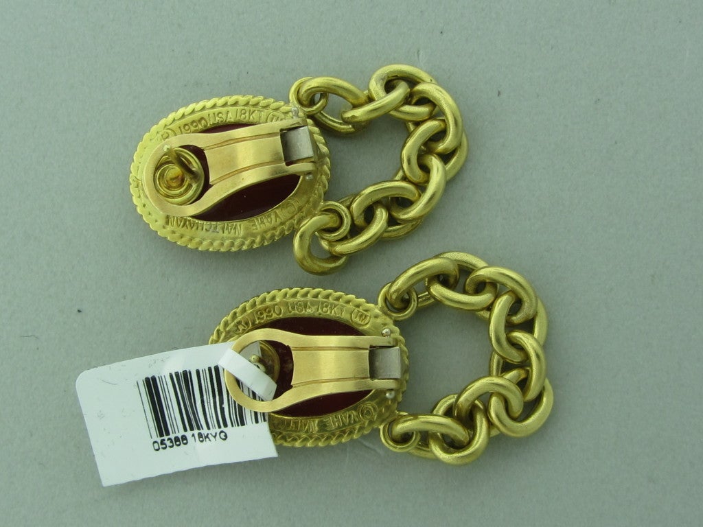 Women's VAHE NALTCHAYAN Gold Intaglio Chain Link Drop Earrings