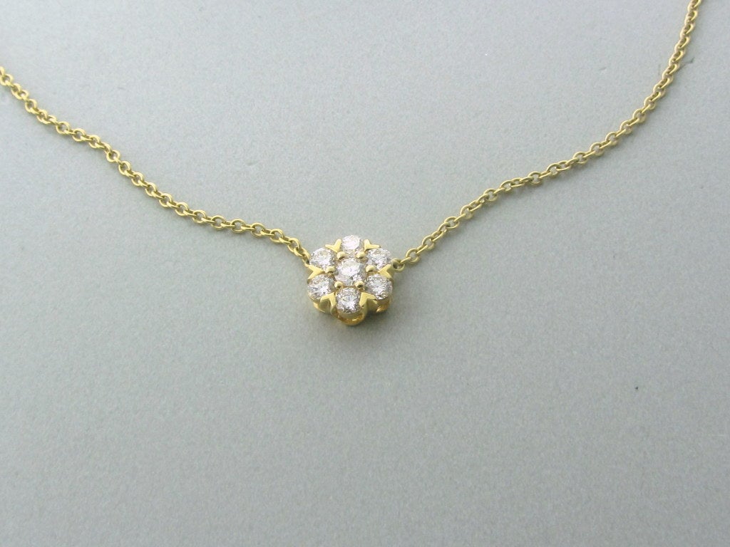 Women's Van Cleef & Arpels Fleurette Gold Diamond  Flower Necklace