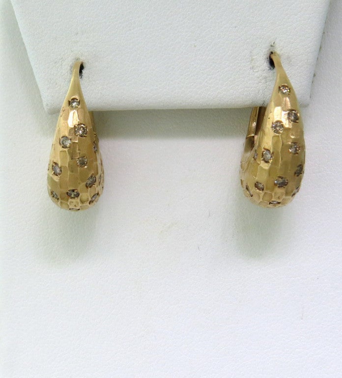 Pomellato Duna Gold Diamond Earrings In Excellent Condition In Lambertville, NJ