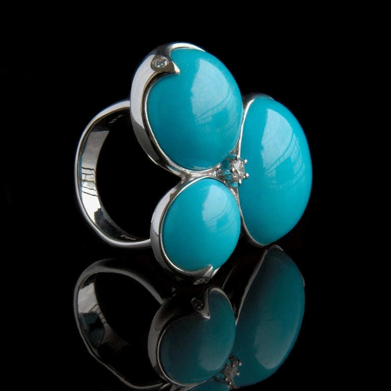 White Gold Ring set with Arizona Turquoise and Diamonds
