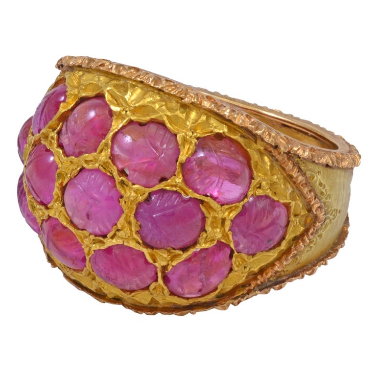 Buccellati Carved Ruby Gold Cocktail Ring For Sale