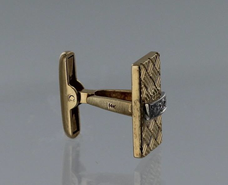 Cartier Diamond Gold Cufflink and Stud Set In Excellent Condition For Sale In Mt. Kisco, NY
