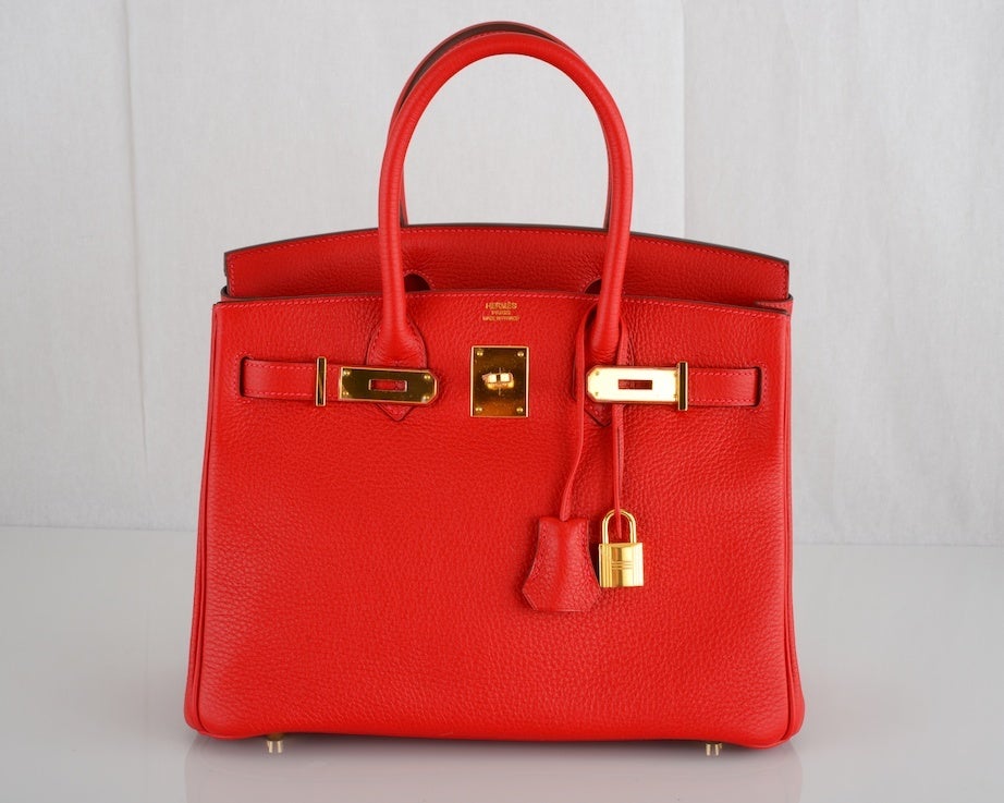 NEW ON FIRE! HERMES BIRKIN BAG 30CM ROUGE CASAQUE GOLD HARDWARE

As always, another one of my fab finds, Hermes 30 cm Birkin in beautiful IMPOSSIBLE TO GET NEW ROUGE CASAQUE THE BRIGHTEST RED FROM HERMES with gold hardware clemency leather — This