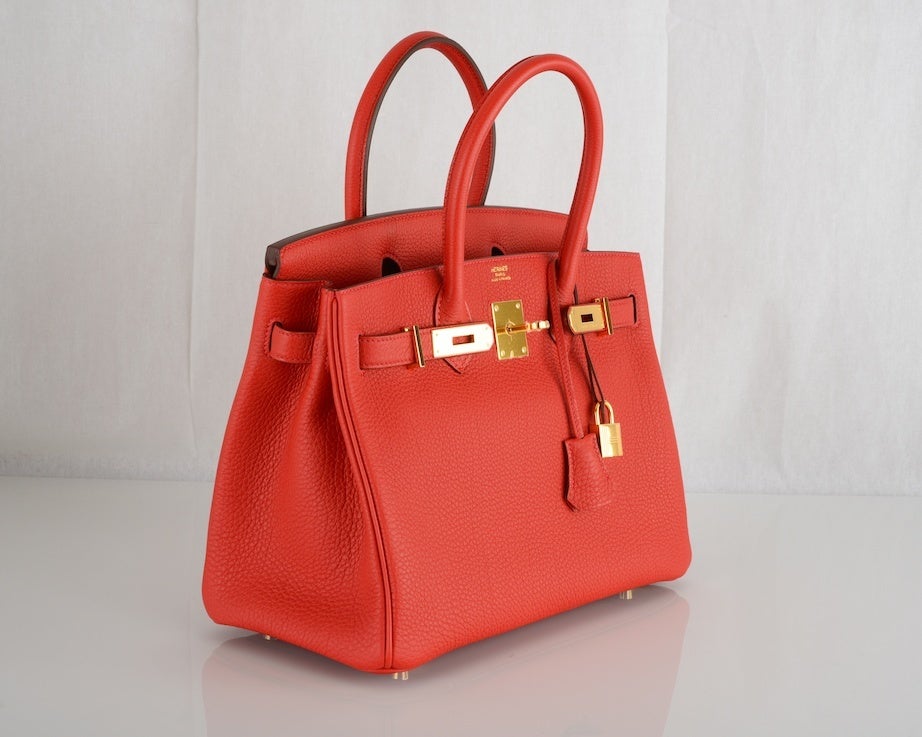 HERMES BIRKIN BAG 30CM GERANIUM GOLD HARDWARE WOW NEW RED!

As always, another one of my fab finds... Hermes 30cm Birkin in beautiful IMPOSSIBLE TO GET COMBINATION GERANIUM WITH GOLD HARDWARE THIS COLOR IS VERY SIMILAR TO ROUGE VIF.

STUNNING