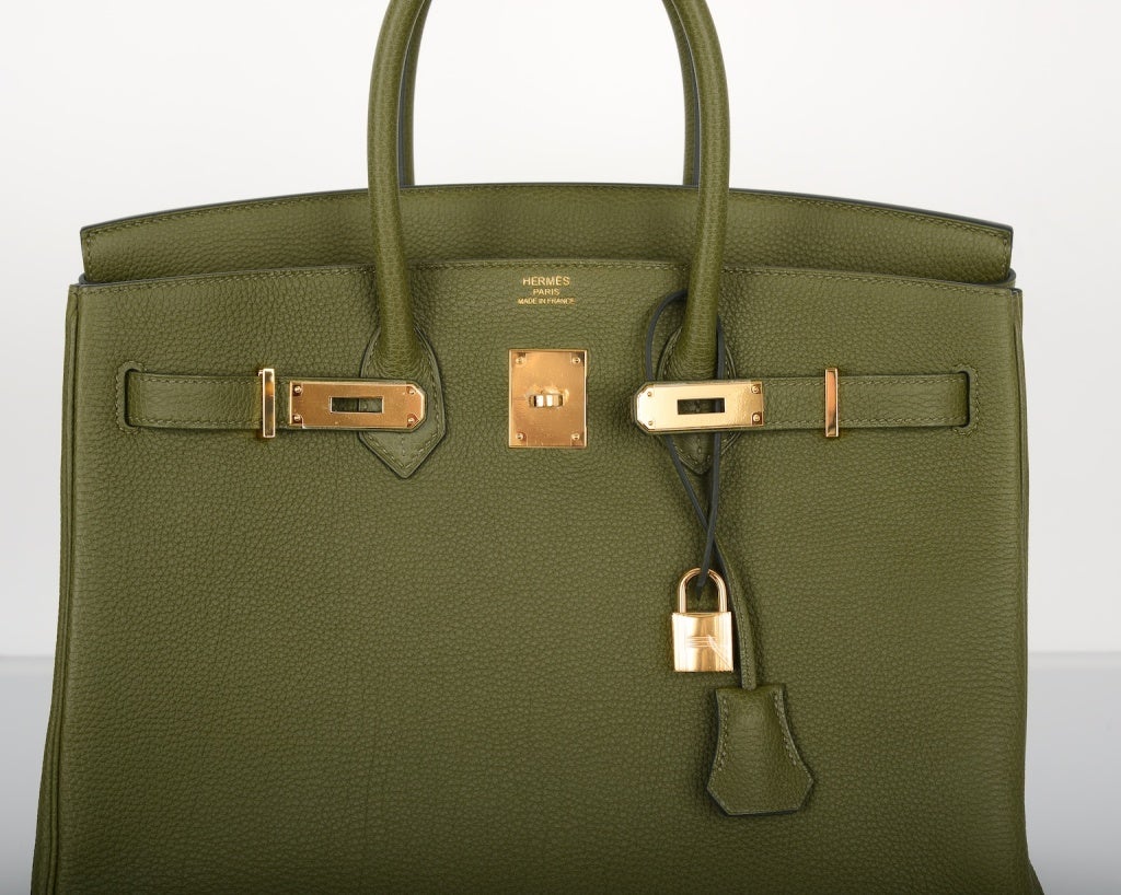 LOVE THIS COLOR! HERMES BIRKIN BAG 35CM CANOPEE GOLD HARDWARE

As always, another one of my fab finds, Hermes 35cm Birkin Bag in beautiful super rare NEW COLOR CANOPEE WITH GOLD HARDWARE TOGO LEATHER.
 THE BAG IS ABSOLUTELY A GORGEOUS GREEN