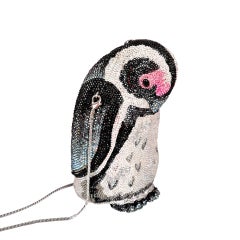 TELLEMENT JOLIE ! JUDITH LEIBER HUMBLE PENGUIN MINAUDIERE HANDBAG