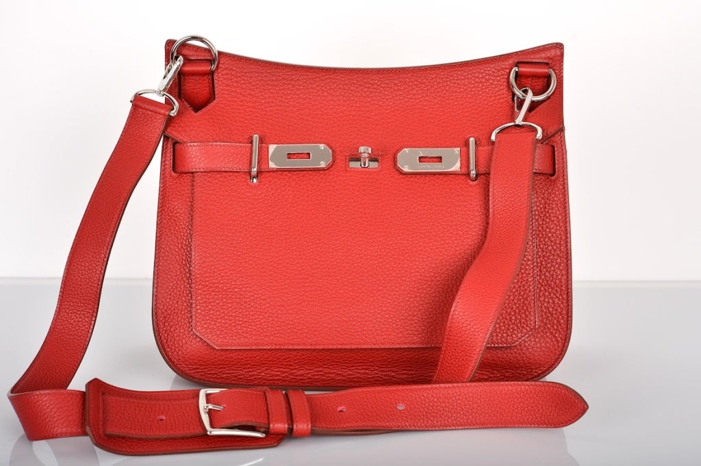 HERMES BIRKIN BAG RED HOT ROUGE GARANCE JYPSIERE / GYPSY 34cm MESSENGER BAG

AS ALWAYS ANOTHER ONE OF MY FAB FINDS HERMES GORGEOUS MESSENGER BIRKIN BAG JYPSIERE 34CM CLEMENCE LEATHER WITH PALLADIUM HARDWARE ROUGE GARANCE IS A VERY RARE COLOR