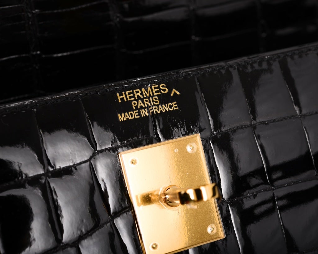 HERMES KELLY BAG 35CM BLACK CROCODILE POROSUS GOLD HARDWARE 3