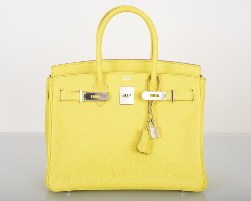 NEW YELLOW HERMES BIRKIN BAG 30CM GORGEOUS LIME SOUFRE EPSOM W PALLADIUM

As always, another one of my fab finds, VERY SPECIAL NEW  YELLOW COLOR! Hermes BIRKIN BAG 3Ocm SOUFRE  in epsom leather. The hardware is palladium, beautiful new lime