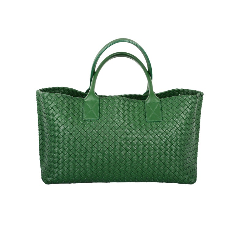 New Limited Edition Color Bottega Veneta Cabat Tote Irish Green