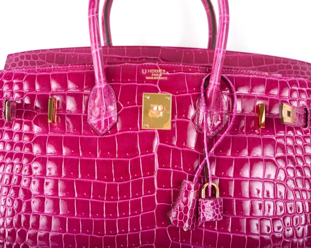HERMES SPECTACULAR POROSUS CROCODILE BIRKIN BAG SPECIAL ORDER ROSE SCHEHERAZADE WITH GOLD CHEVRE (GOLD) INTERIOR AND GOLD HARDWARE BRAND NEW WITH ALL ACCESSORIES AND BOX.

THIS IS QUITE SIMPLY A STUNNING BAG THAT BELONGS IN YOUR COLLECTION.