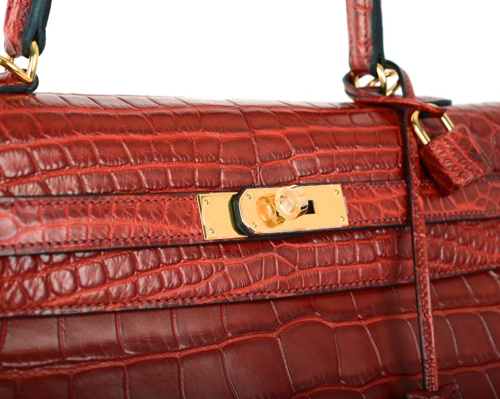 HERMES KELLY BAG 35cm ROUGE H MATTE ALLIGATOR JaneFinds In New Condition In NYC Tri-State/Miami, NY